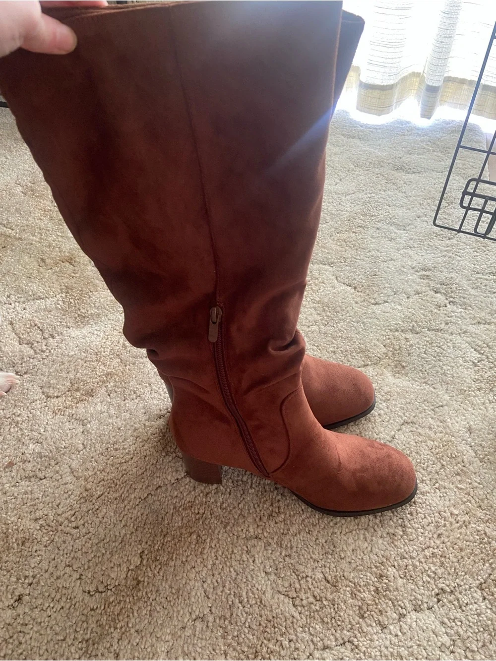 Shoe’N Tale Women’s Knee High Suede Boots Size 9